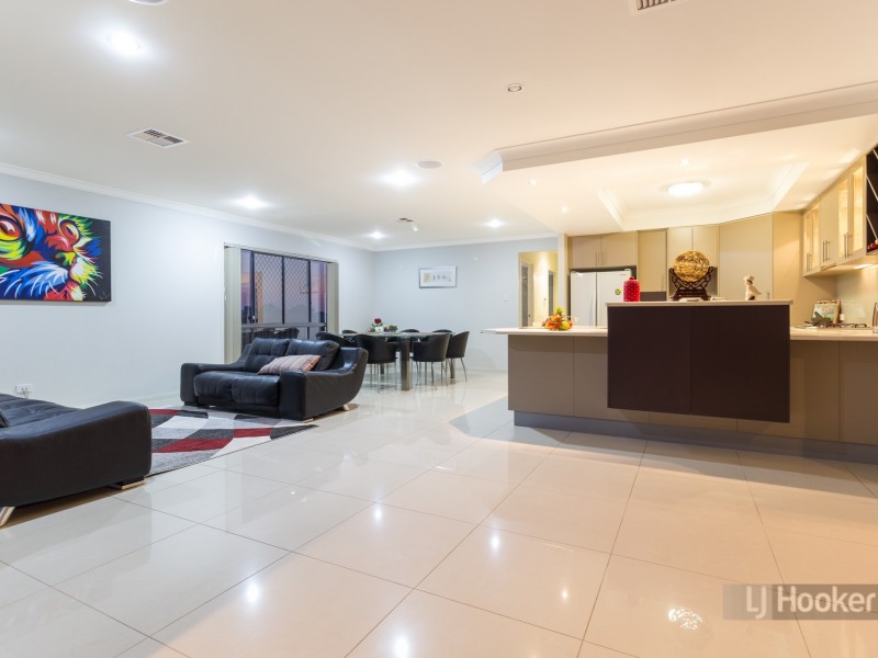 19 Hunter Close, Calamvale QLD 4116