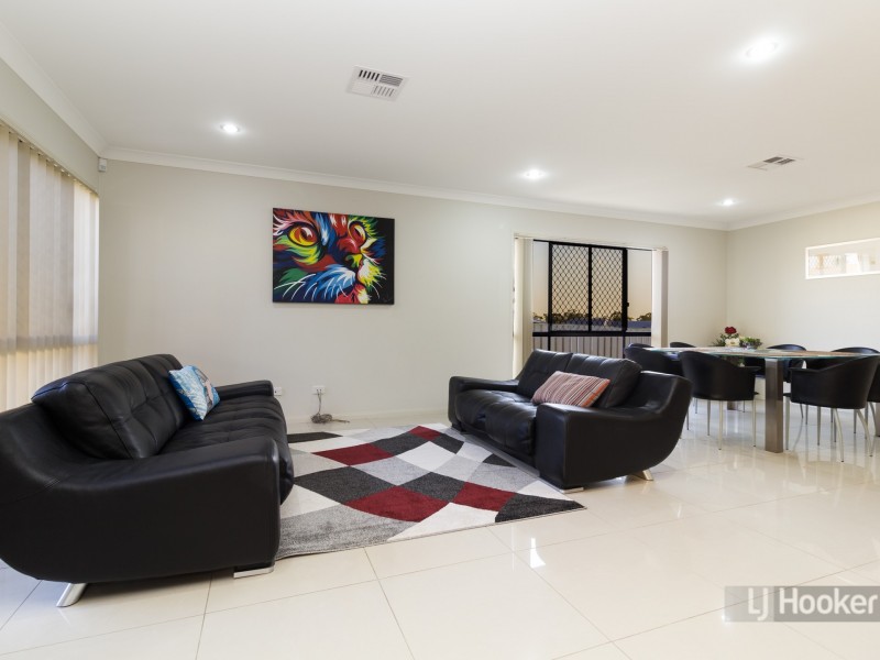 19 Hunter Close, Calamvale QLD 4116