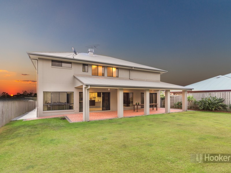 19 Hunter Close, Calamvale QLD 4116