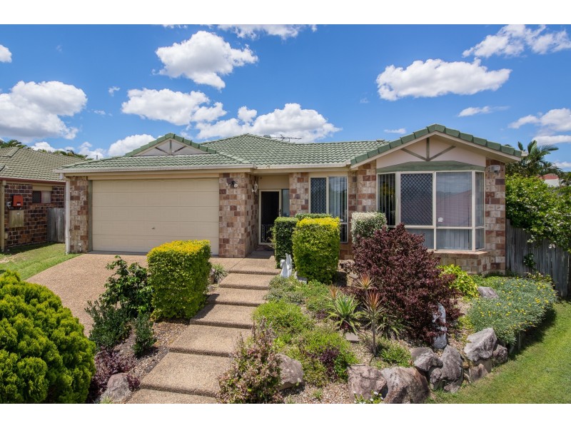 19 Pinnacle Close, Regents Park QLD 4118