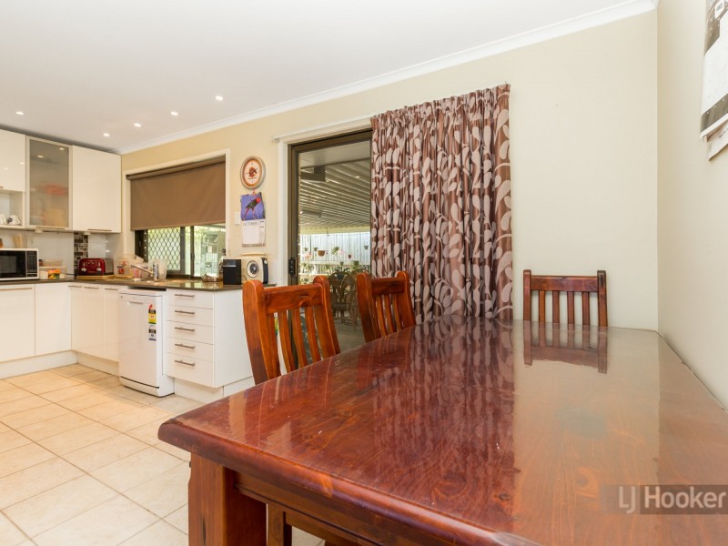 10 Ixora Court, Regents Park QLD 4118