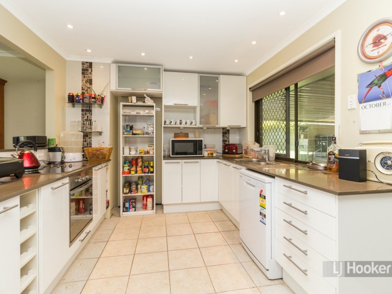 10 Ixora Court, Regents Park QLD 4118