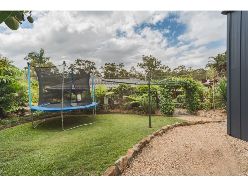 170 Johnson Road, Hillcrest QLD 4118