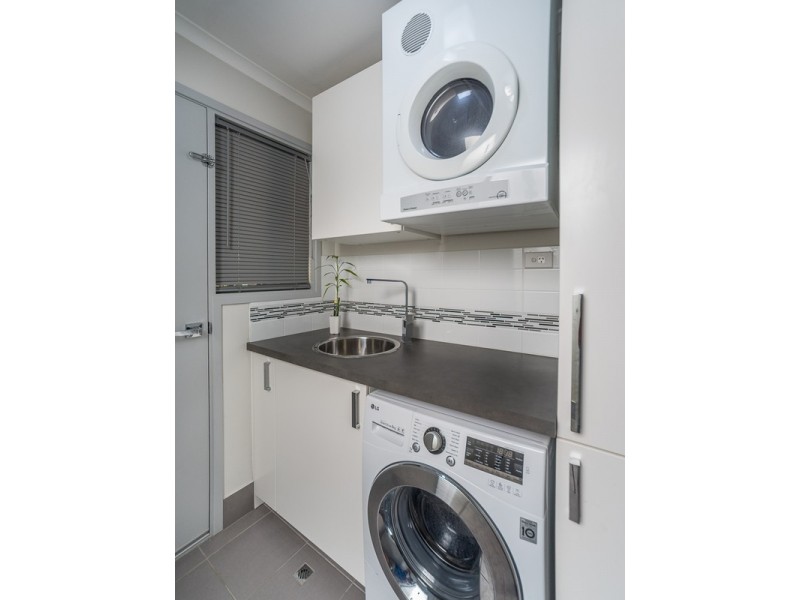 170 Johnson Road, Hillcrest QLD 4118