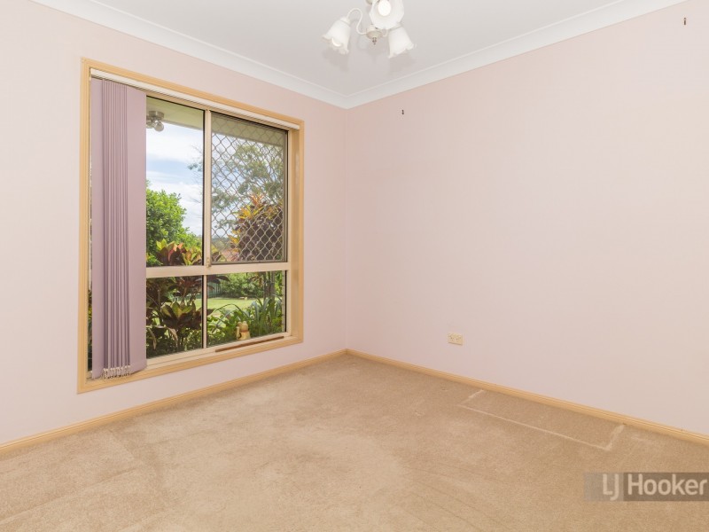 14 Pinnacle Close, Regents Park QLD 4118