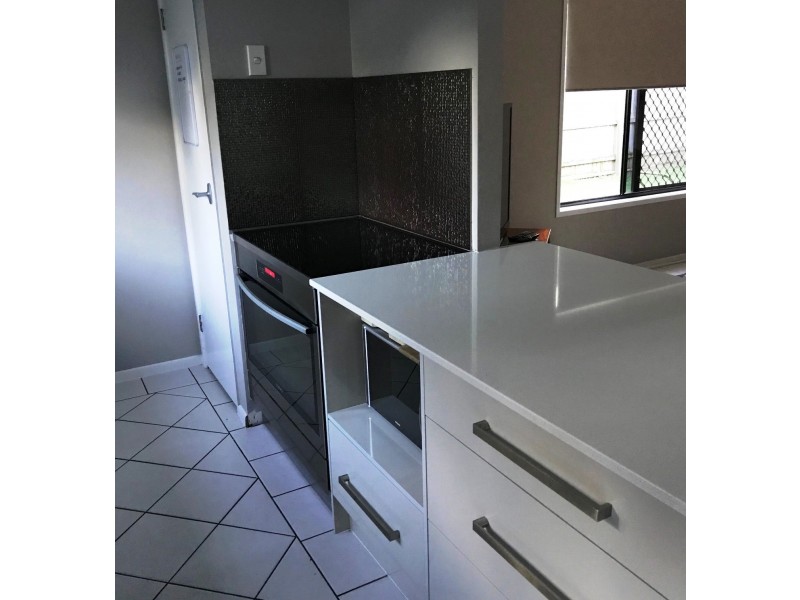 25 Straight Drive, Browns Plains QLD 4118
