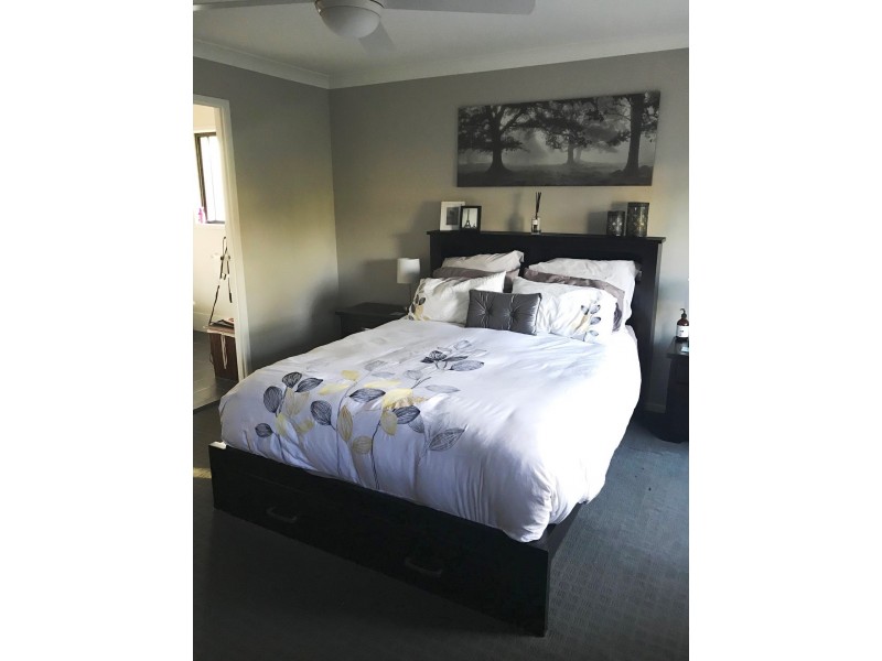 25 Straight Drive, Browns Plains QLD 4118