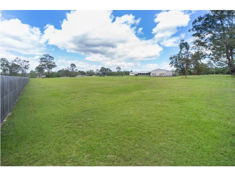 11 Longbow Crescent, Forestdale QLD 4118