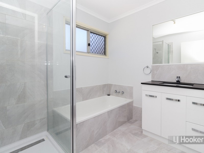 24 Mackellar Drive, Boronia Heights QLD 4124