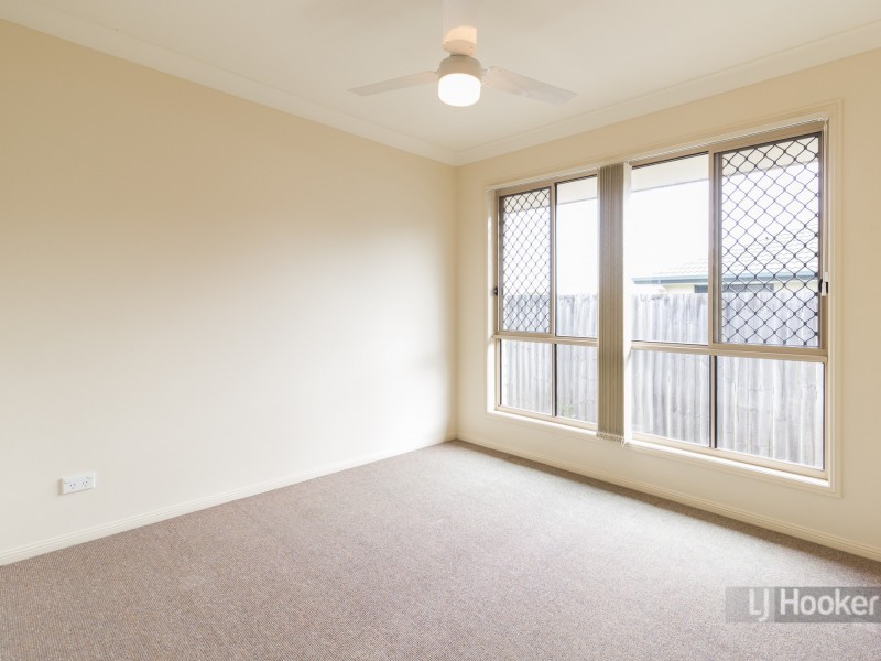 11 Alpha Avenue, Crestmead QLD 4132