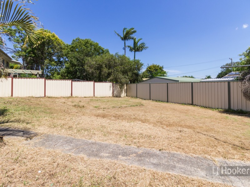135 Waratah Drive, Crestmead QLD 4132