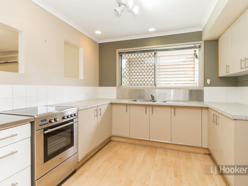 67 Estramina Road, Regents Park QLD 4118