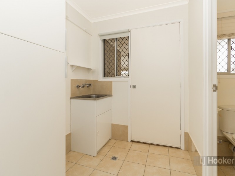 67 Estramina Road, Regents Park QLD 4118