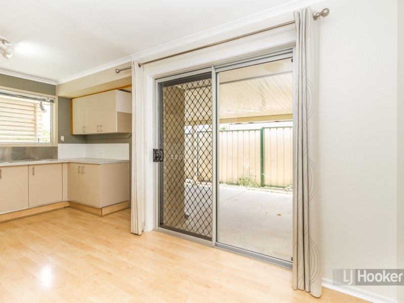 67 Estramina Road, Regents Park QLD 4118