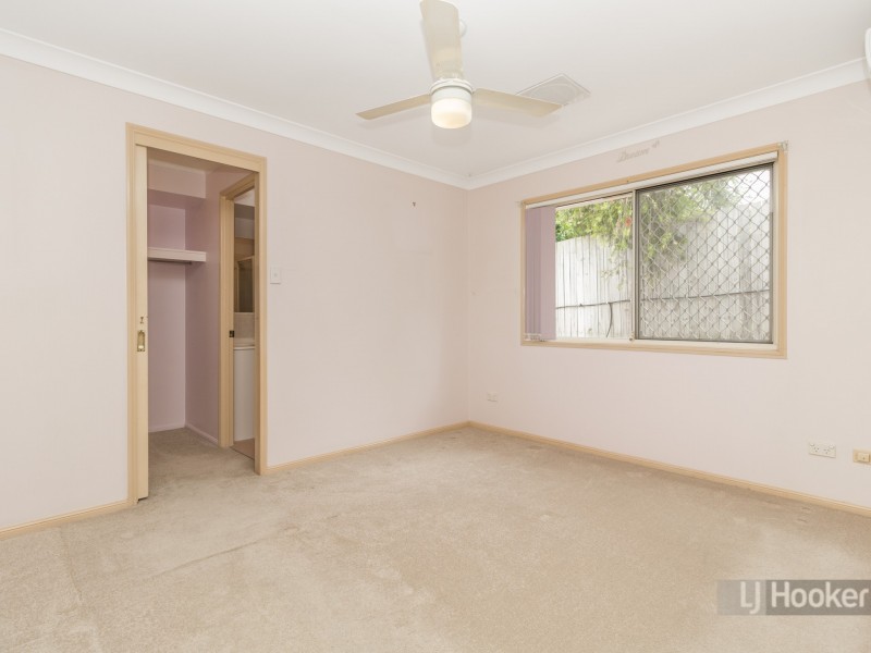 14 Pinnacle Close, Regents Park QLD 4118