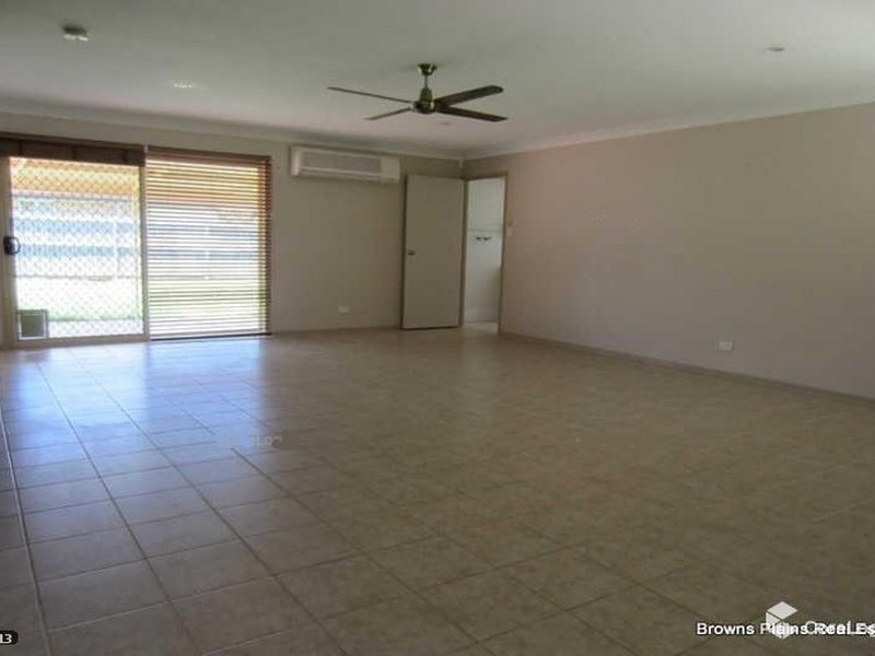 28 Hedera Street, Regents Park QLD 4118