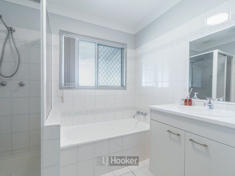 15 Woodview Street, Browns Plains QLD 4118
