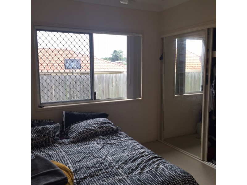 3 Brodie Court, Hillcrest QLD 4118