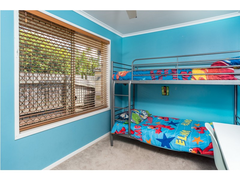 49 Bottlebrush Drive, Regents Park QLD 4118