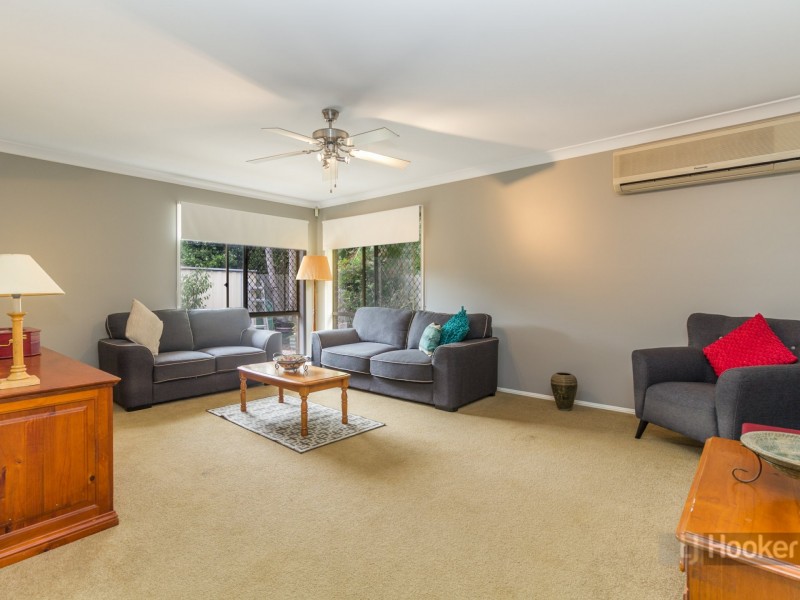 5 Horton Place, Forest Lake QLD 4078