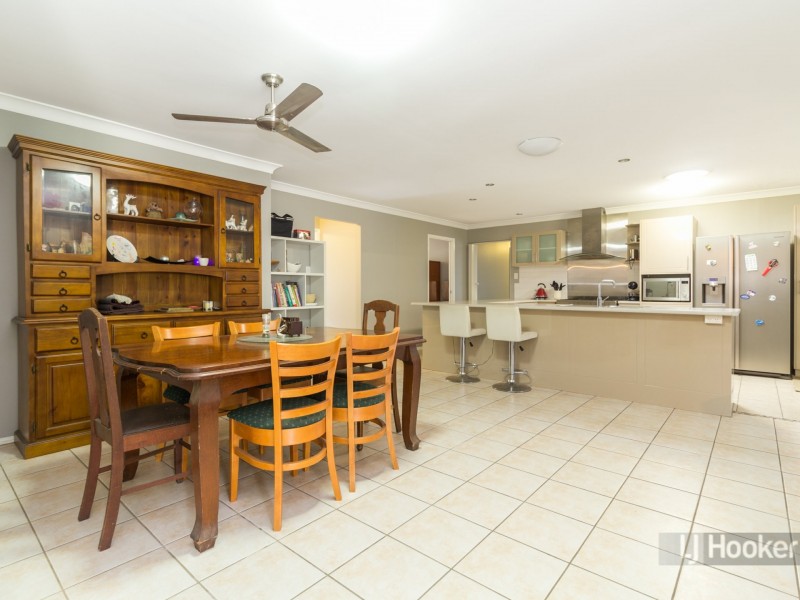 5 Horton Place, Forest Lake QLD 4078