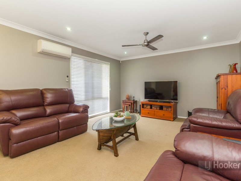 5 Horton Place, Forest Lake QLD 4078