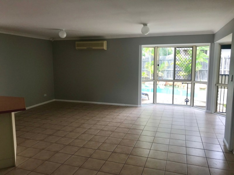 11 Sherringham Close, Forest Lake QLD 4078