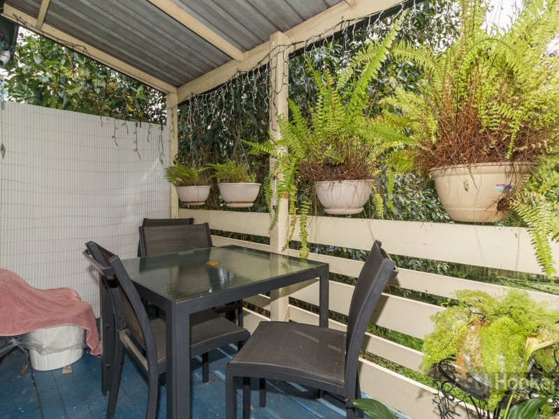 5 Hibiscus Street, Kingston QLD 4114