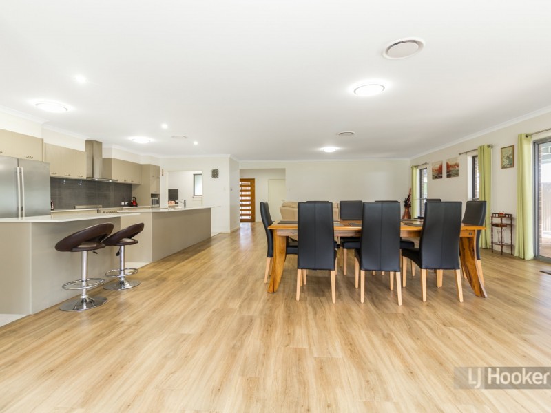 7-19 Woodend Court, Park Ridge QLD 4125
