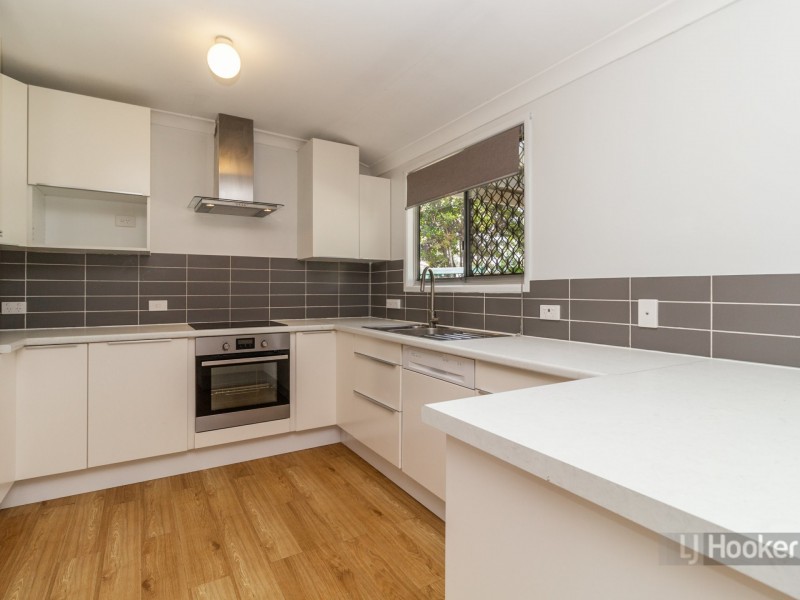 4 Lupus Street, Hillcrest QLD 4118