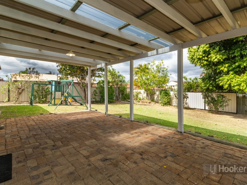 4 Lupus Street, Hillcrest QLD 4118
