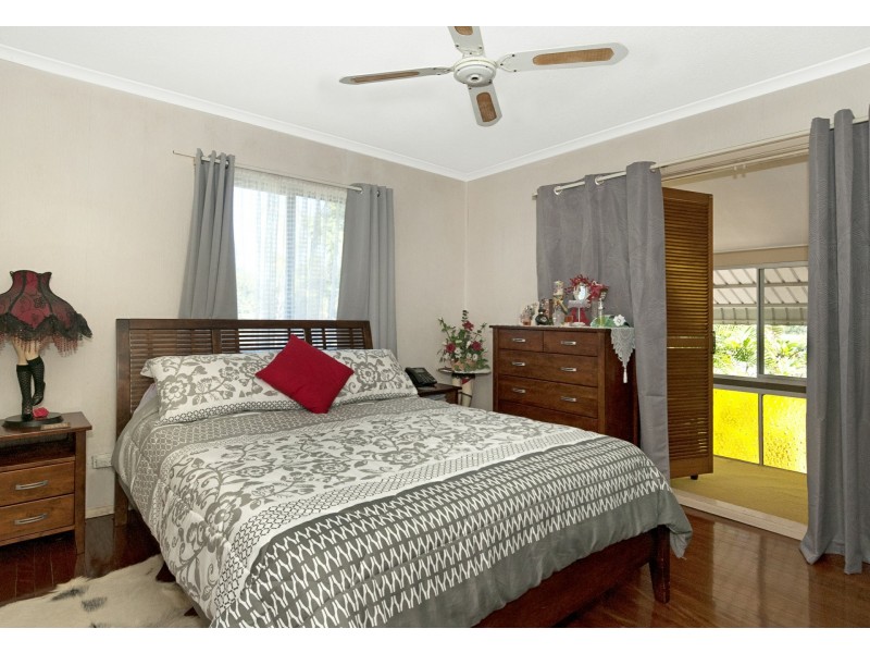 262 Middle Road, Boronia Heights QLD 4124