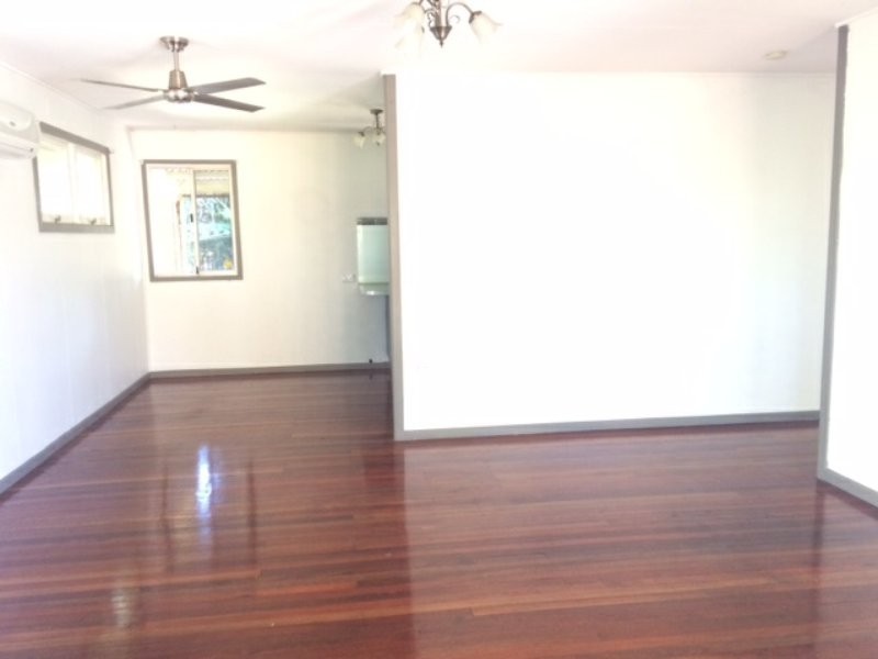 96 Third Avenue, Marsden QLD 4132
