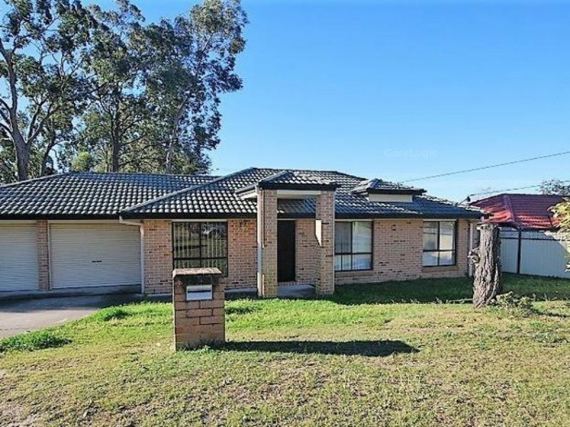 67 Radiata Street, Hillcrest QLD 4118