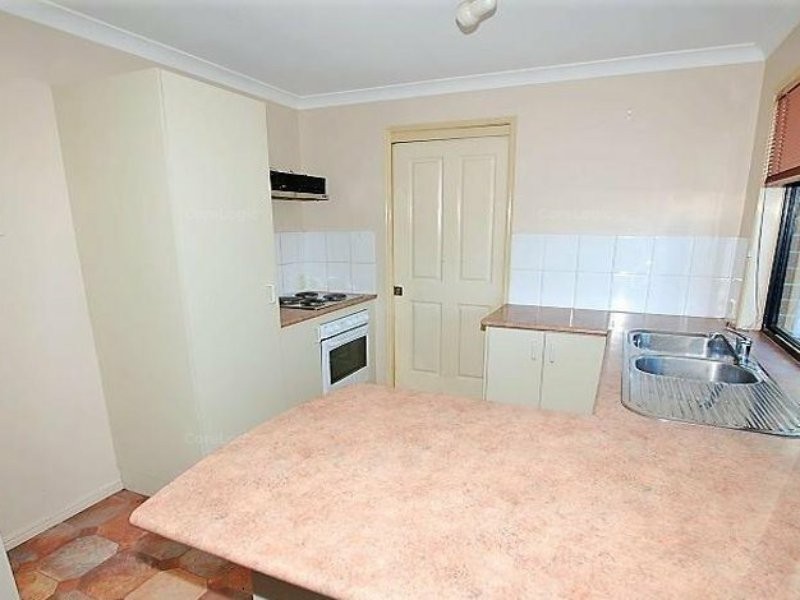 67 Radiata Street, Hillcrest QLD 4118