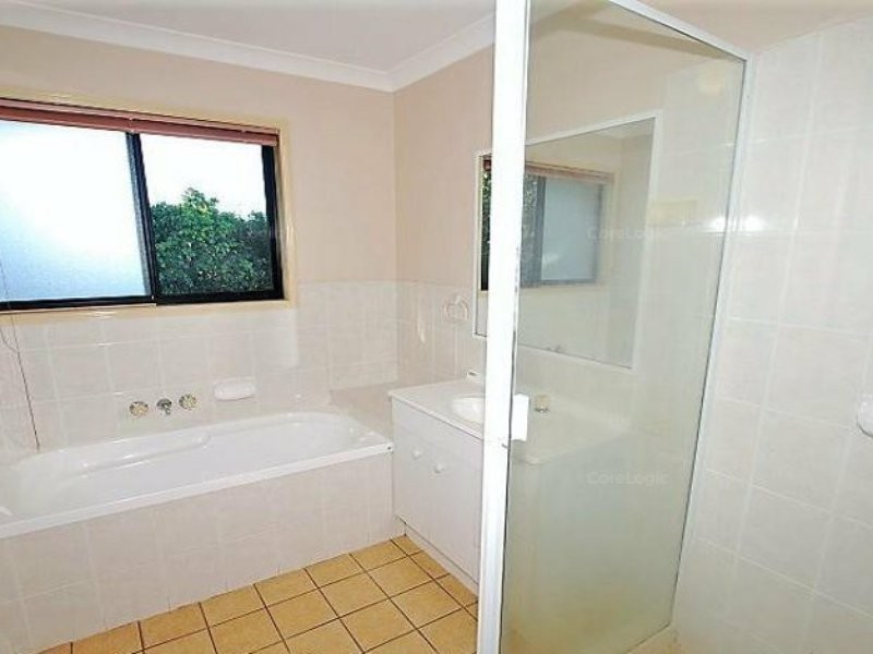 67 Radiata Street, Hillcrest QLD 4118