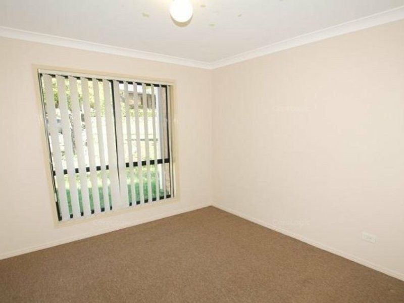 67 Radiata Street, Hillcrest QLD 4118