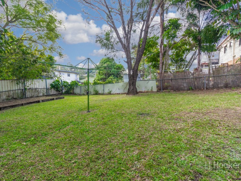 5 Hibiscus Street, Kingston QLD 4114
