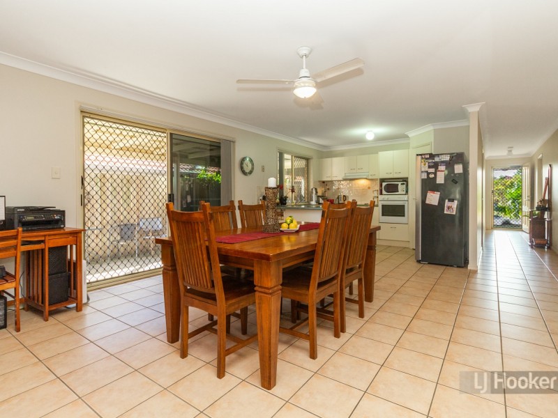 13 Goldeneye Place, Forest Lake QLD 4078