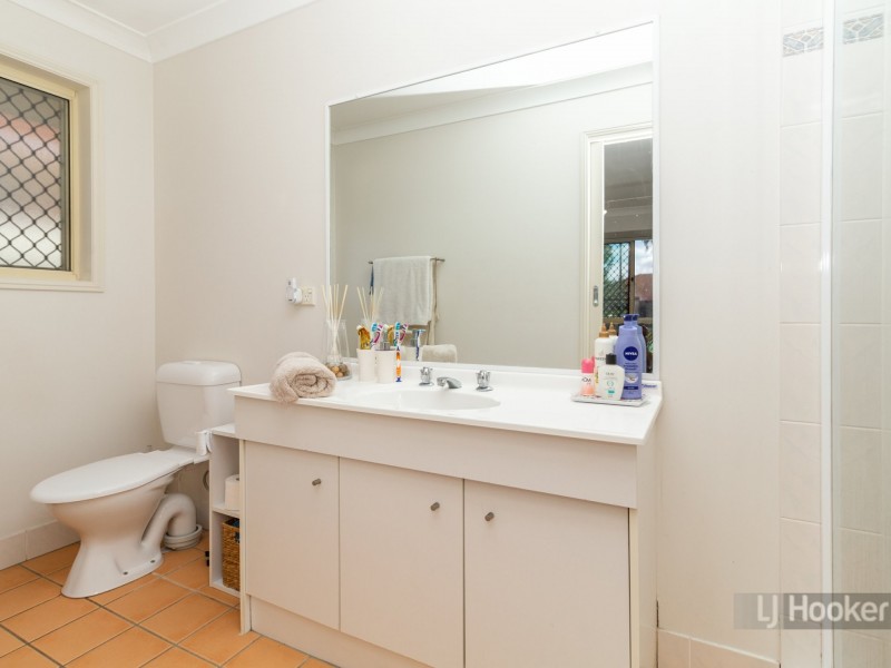 13 Goldeneye Place, Forest Lake QLD 4078