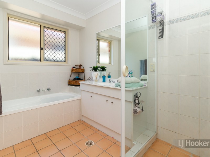 13 Goldeneye Place, Forest Lake QLD 4078