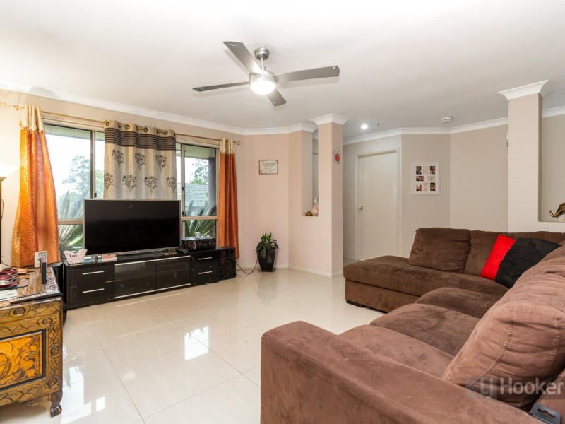 22 Hyde Place, Forest Lake QLD 4078