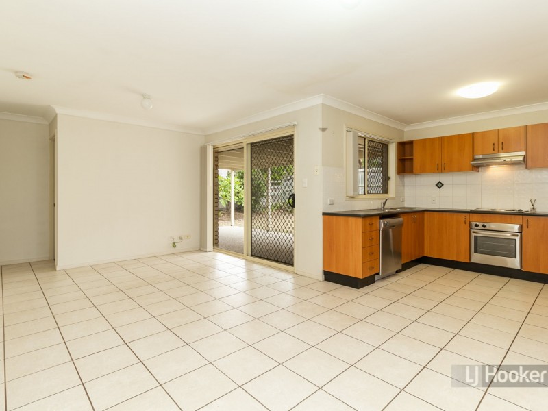9 Taylor Place, Forest Lake QLD 4078