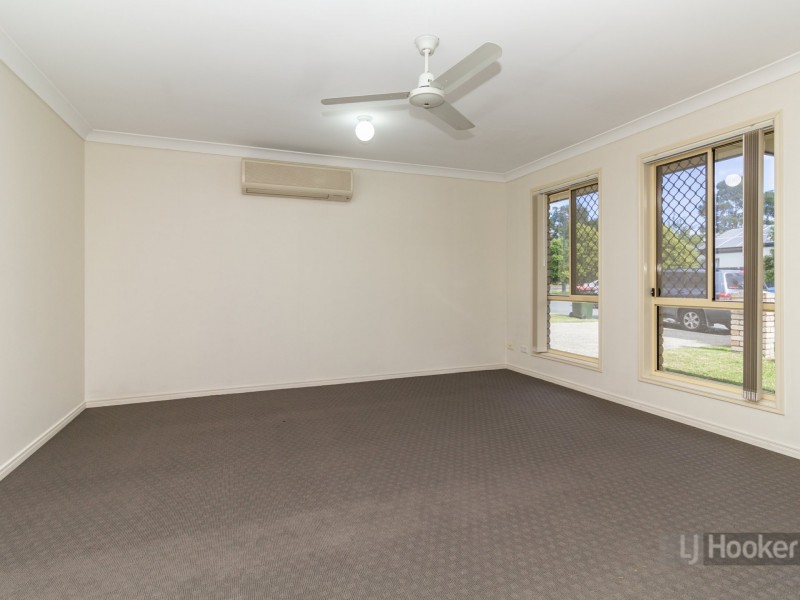 9 Taylor Place, Forest Lake QLD 4078