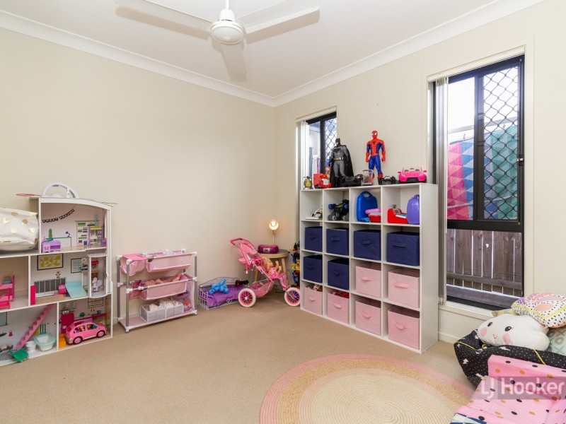 6 Cottonwood Crescent, Springfield Lakes QLD 4300