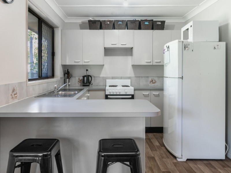 27 Ammons Street, Browns Plains QLD 4118