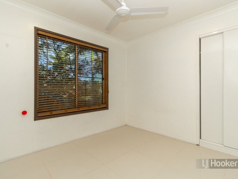 76 Owens Crescent, Regents Park QLD 4118