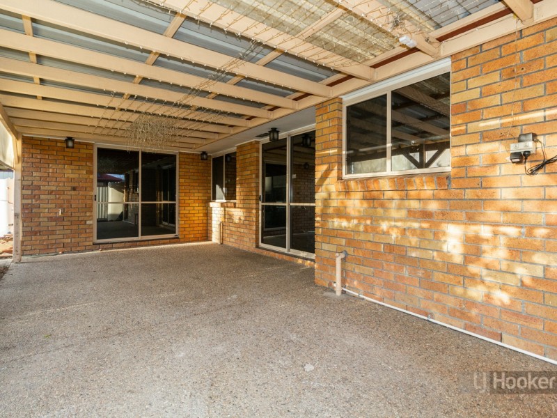 76 Owens Crescent, Regents Park QLD 4118