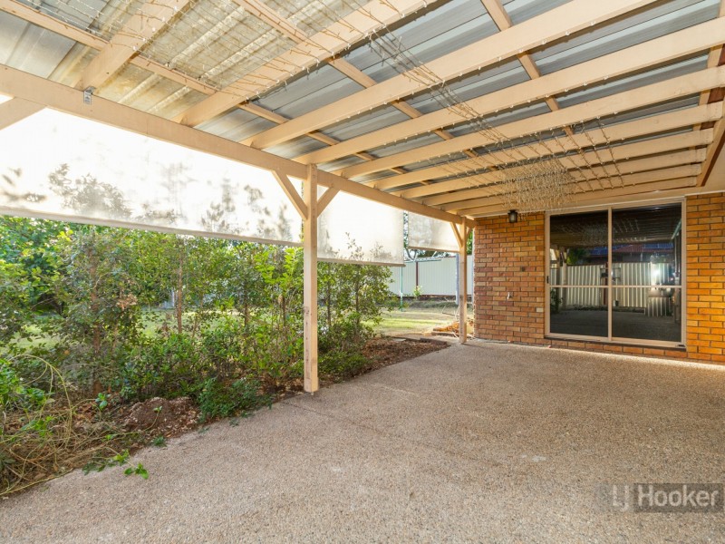 76 Owens Crescent, Regents Park QLD 4118