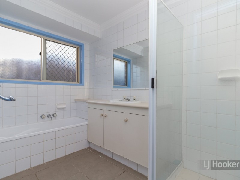 15 Itea Court, Regents Park QLD 4118